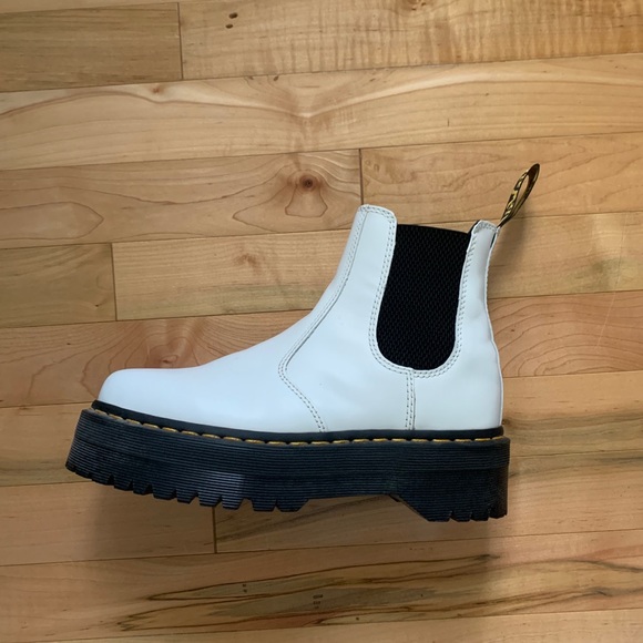 Dr. Martens Shoes - Doc Marten Chelsea Boots